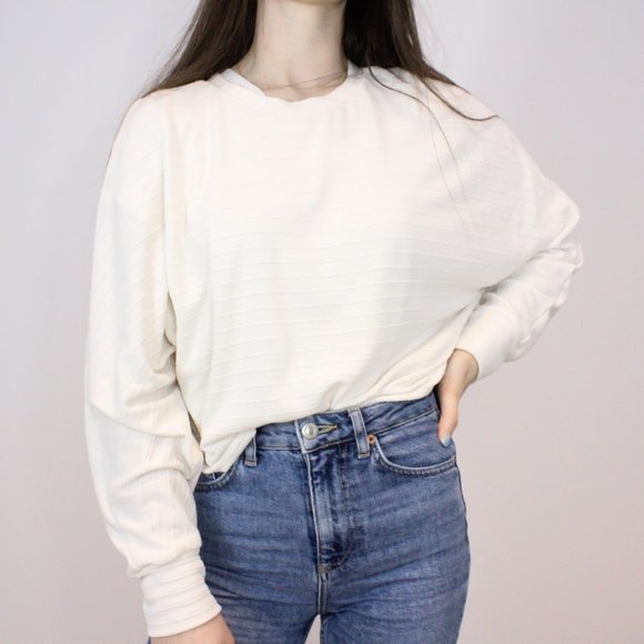 *Dynamite Dolman Cream Sleeve Top - Picture 6 of 12